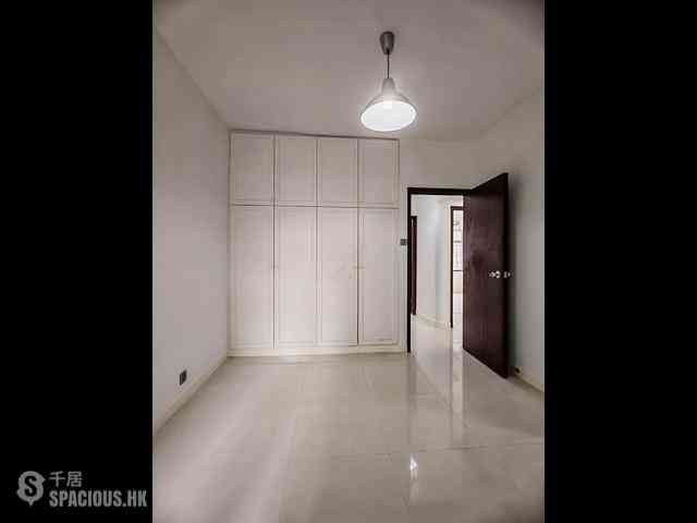 Sai Ying Pun - Rhine Court Block B 06