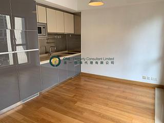Sai Ying Pun - Island Crest 02