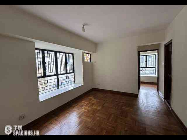 Soho - Tung Shing Terrace 01