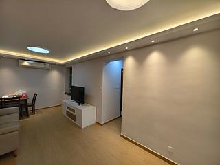 Wan Chai - Royal Court 02