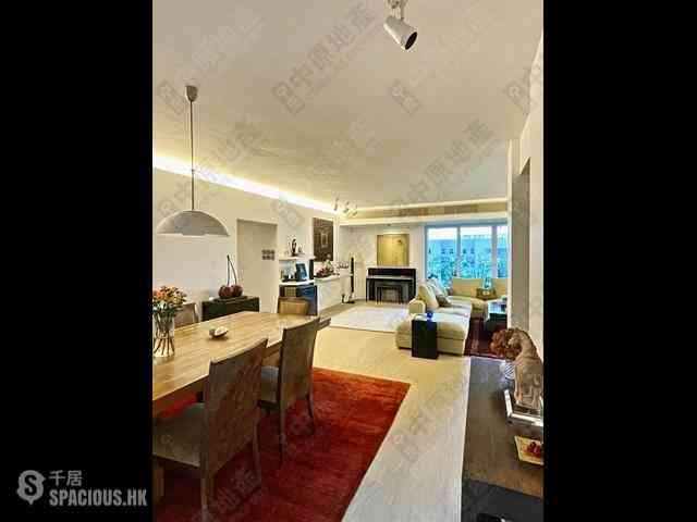 Mid Levels West - Piccadilly Mansion 01
