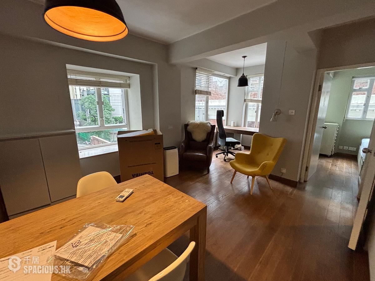 Mid Levels Central - Woodlands Court 01