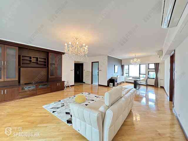 Mid Levels Central - Birchwood Place 01