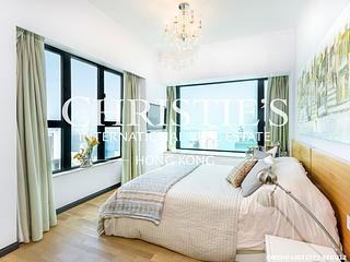 Sai Ying Pun - Centre Place 08