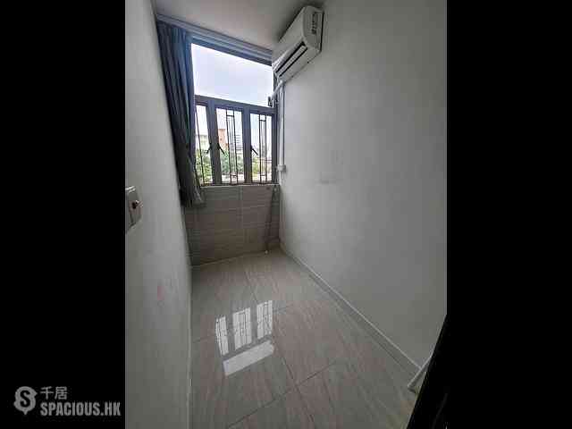 Yau Ma Tei - Alhambra Building 02