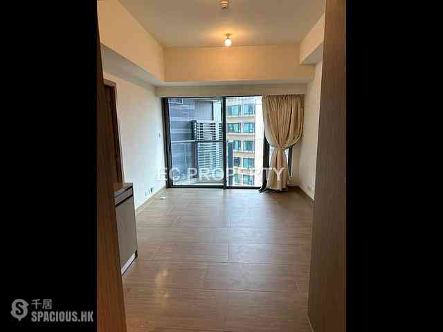 筲箕灣 - 形薈 01