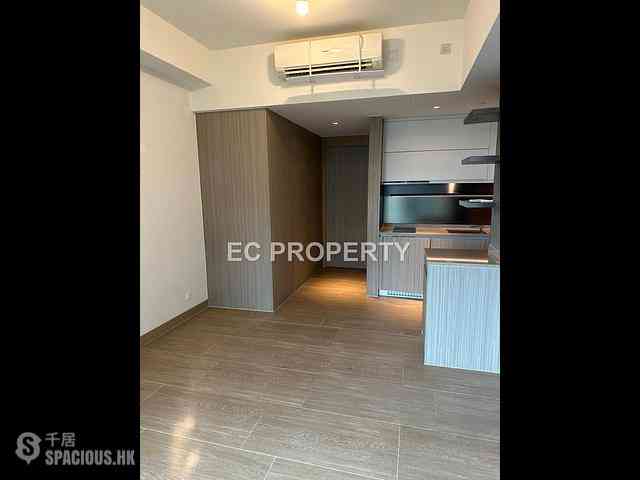 筲箕灣 - 形薈 02