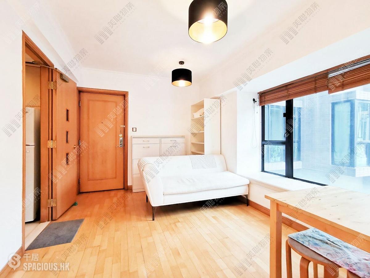Wan Chai - Cathay Lodge 01