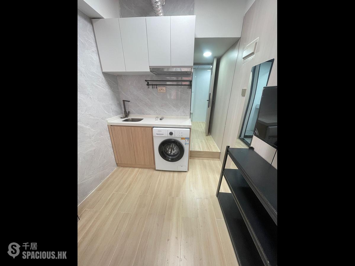 Wan Chai - 110-112, Queen's Road East 01