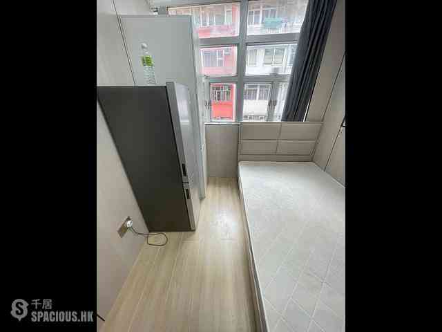 Wan Chai - 110-112, Queen's Road East 03