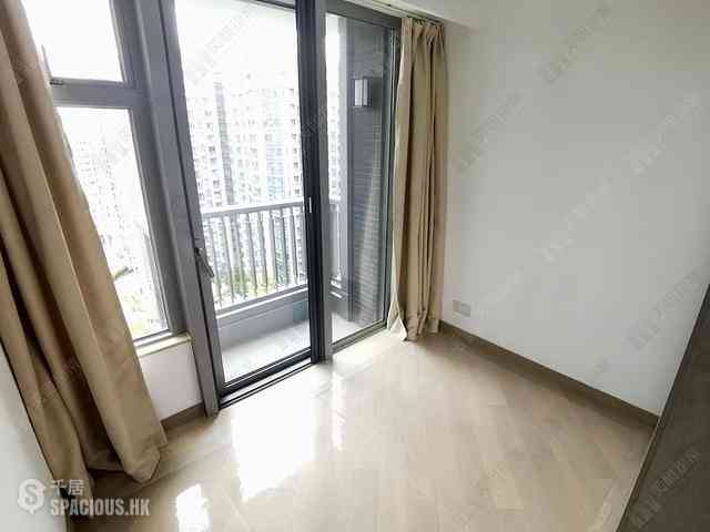 Pak Shek Kok - St Martin Phase 1 06