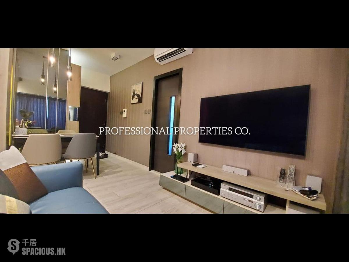 Sai Ying Pun - Centre Place 01