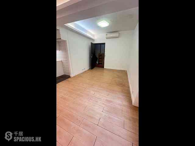 Wan Chai - Gold Jade Mansion 04