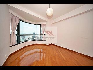 Mid Levels West - 80 Robinson Road 04
