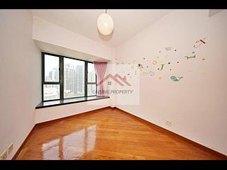 Mid Levels West - 80 Robinson Road 06