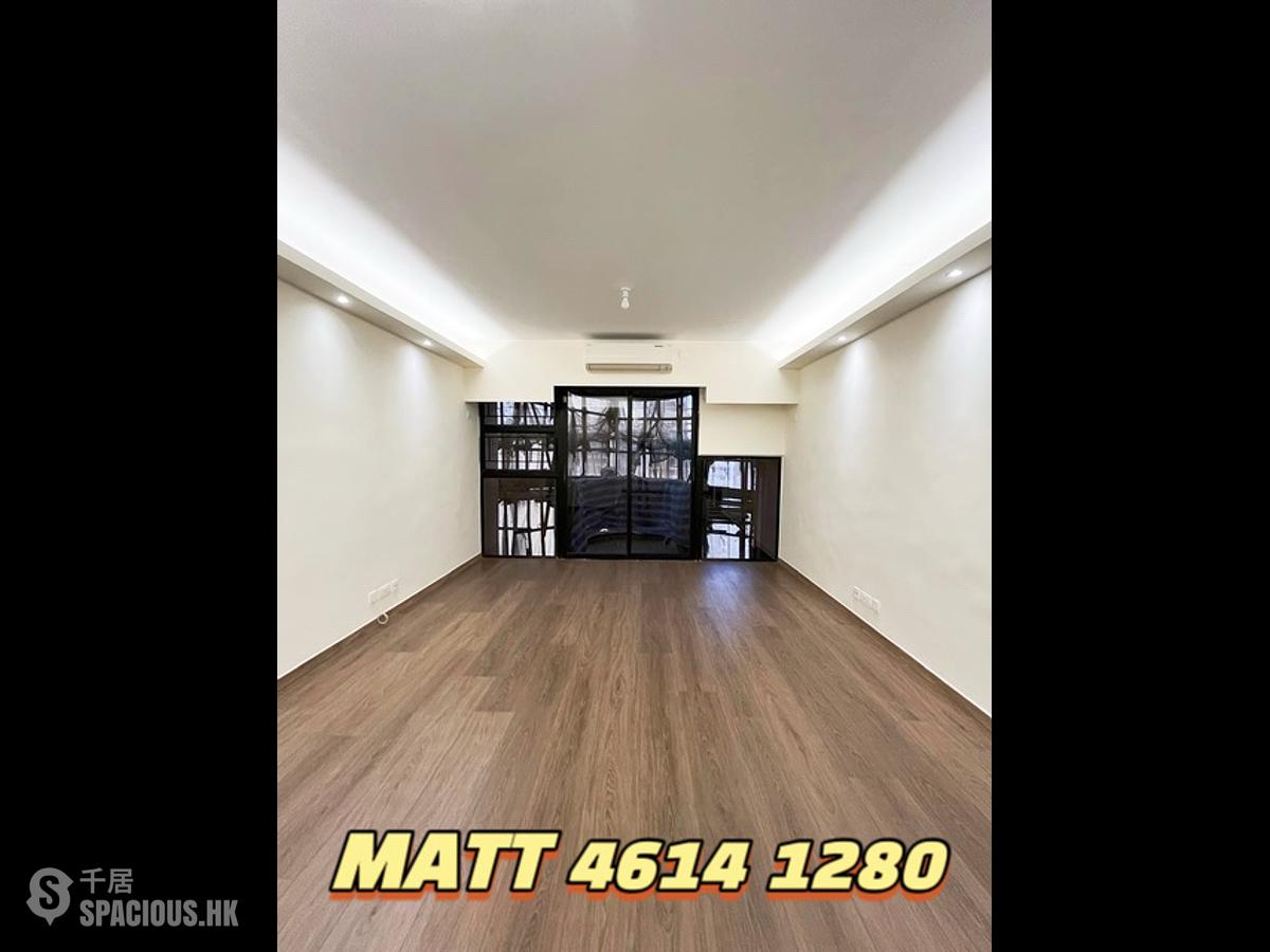 Mid Levels Central - Elegant Terrace 01