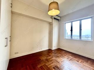 Mid Levels West - Realty Gardens 17