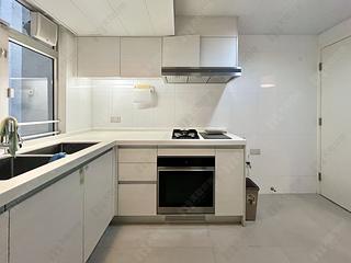 Mid Levels West - Realty Gardens 14