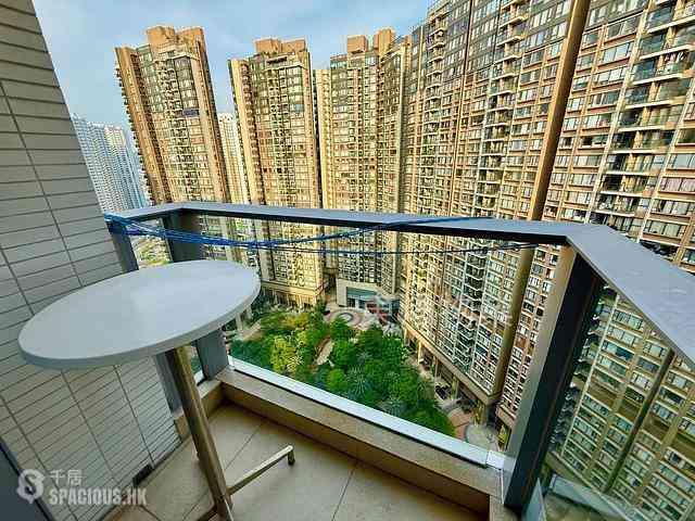 Tung Chung - Century Link Phase 1 Tower 5B 04