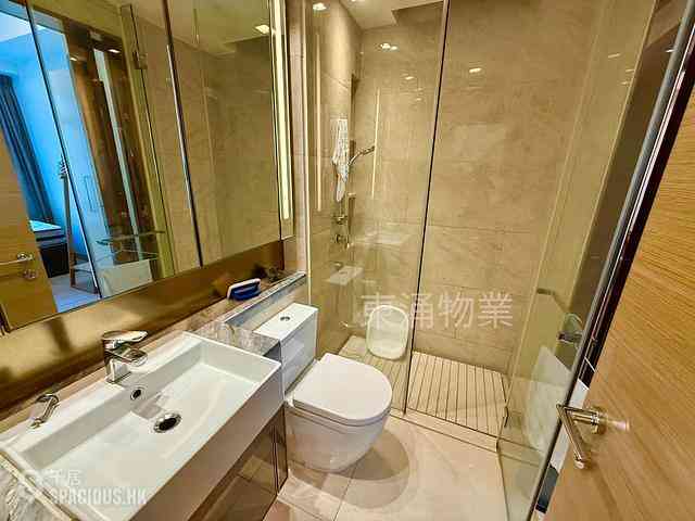 Tung Chung - Century Link Phase 1 Tower 5B 05
