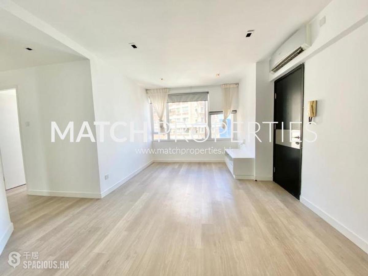 Mid Levels Central - Roc Ye Court 01