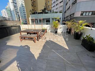 Sai Ying Pun - Hing Yip Building 02
