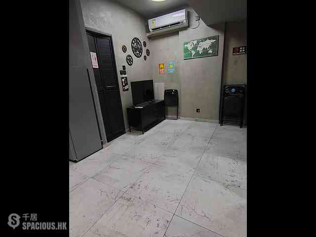 Wan Chai - Ko Wah Building(Go Wah Mansion) 10