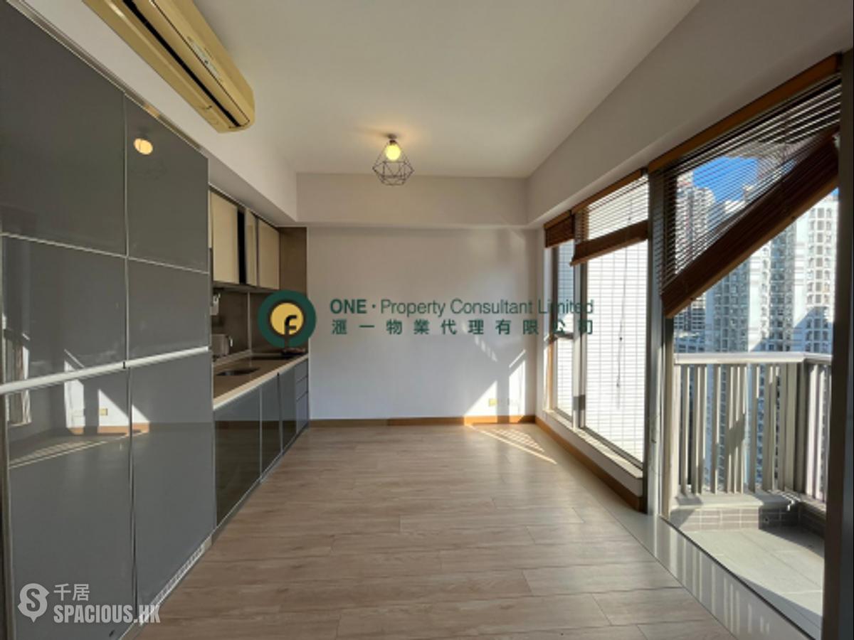 Sai Ying Pun - Island Crest 01