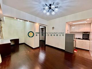 Sai Ying Pun - Kam Fung Mansion 02