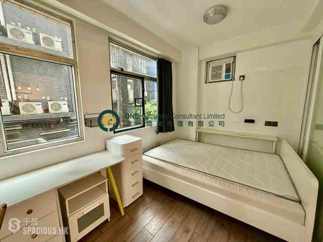 Sai Ying Pun - Wing Cheung Building 06