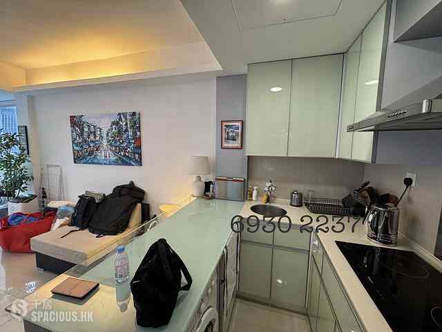 Wan Chai - Hip Sang Building 03