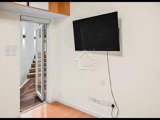 Mid Levels Central - Windsor Court 07