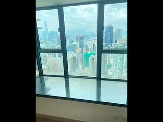 Mid Levels West - 80 Robinson Road 04
