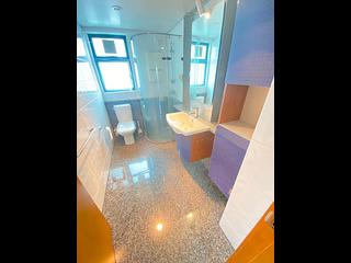 Mid Levels West - 80 Robinson Road 10