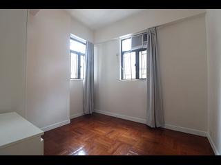 Wan Chai - Bo Fung Mansion 06