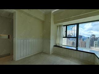 Mid Levels West - 80 Robinson Road 05