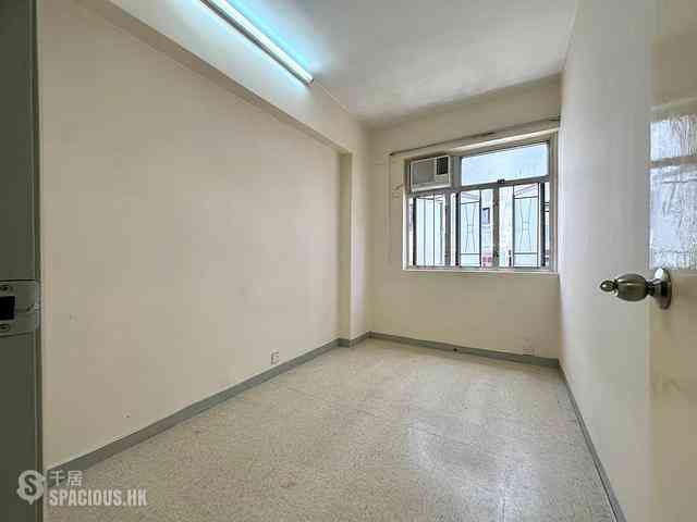 Kennedy Town - Mau Wah Mansion 03