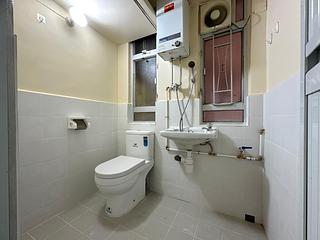 Kennedy Town - Mau Wah Mansion 06
