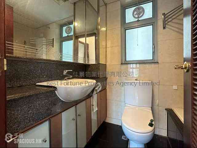 Kennedy Town - The Merton Tower 2 10