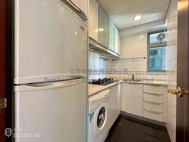 Kennedy Town - The Merton Tower 2 09