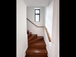 Mid Levels Central - Scenecliff Block 2 05