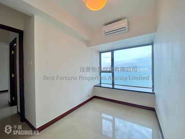 Kennedy Town - The Merton Tower 2 04