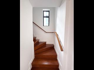 Mid Levels Central - Scenecliff Block 2 09