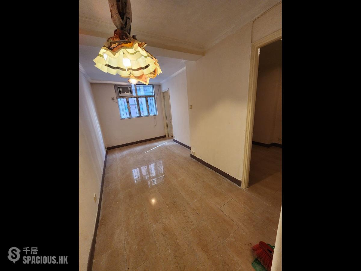 Wan Chai - Nin Fung Mansion 01