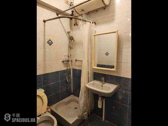 Wan Chai - Nin Fung Mansion 05