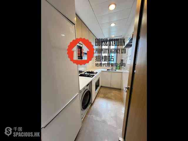 Tseung Kwan O - The Parkside Block 3 04