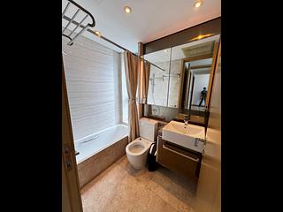 Tseung Kwan O - The Parkside Block 3 09