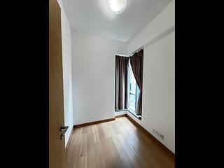 Tseung Kwan O - The Parkside Block 3 10