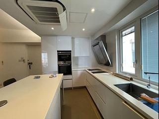 Kennedy Town - New Fortune House 05
