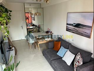 Sheung Wan - Queen's Terrace 02